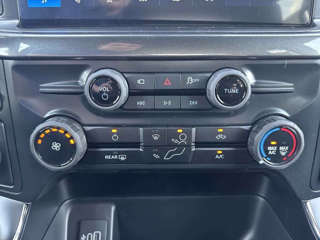 new 2025 Ford F-150 car, priced at $43,100