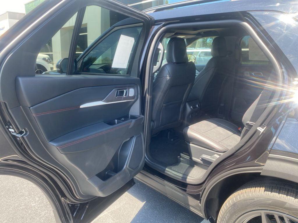 new 2025 Ford Explorer car, priced at $56,993