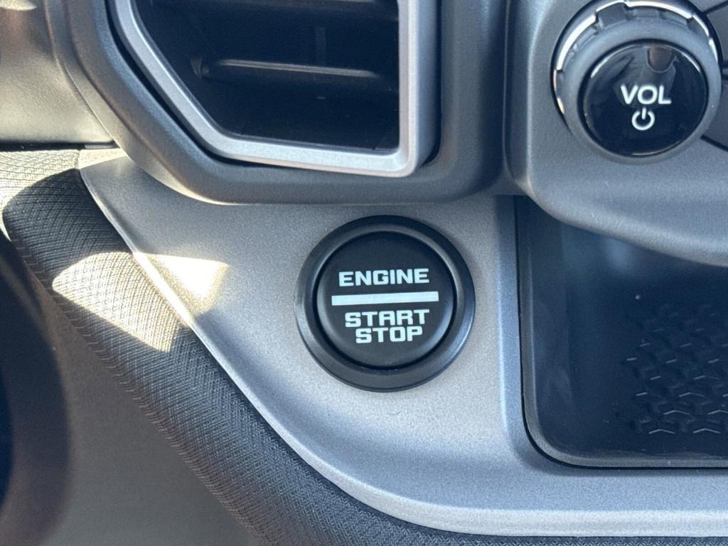 new 2024 Ford Bronco Sport car, priced at $33,066