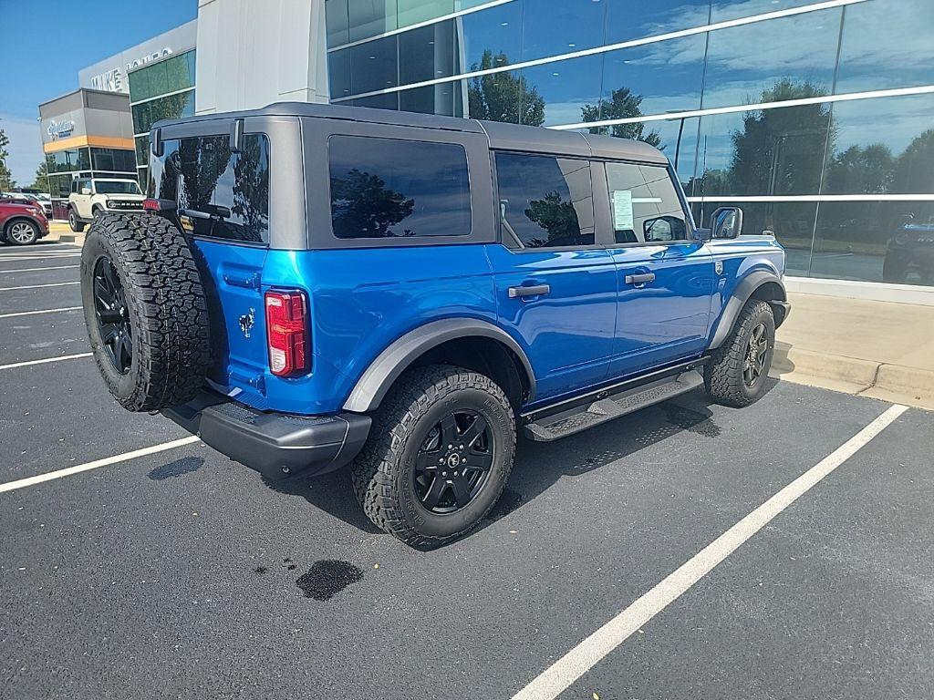 new 2025 Ford Bronco car, priced at $52,370