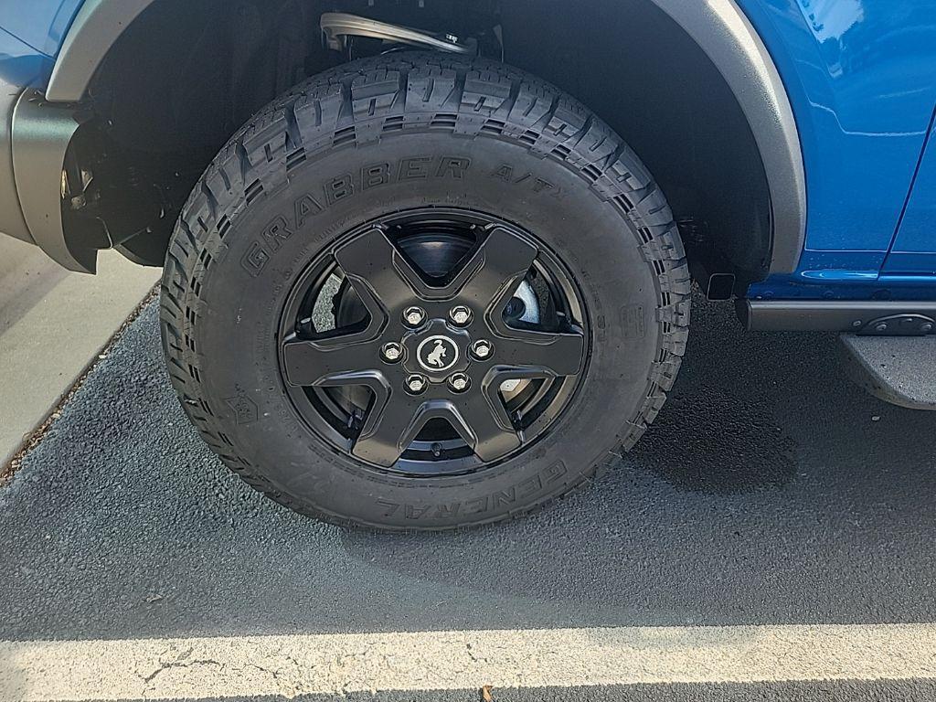 new 2025 Ford Bronco car, priced at $52,370