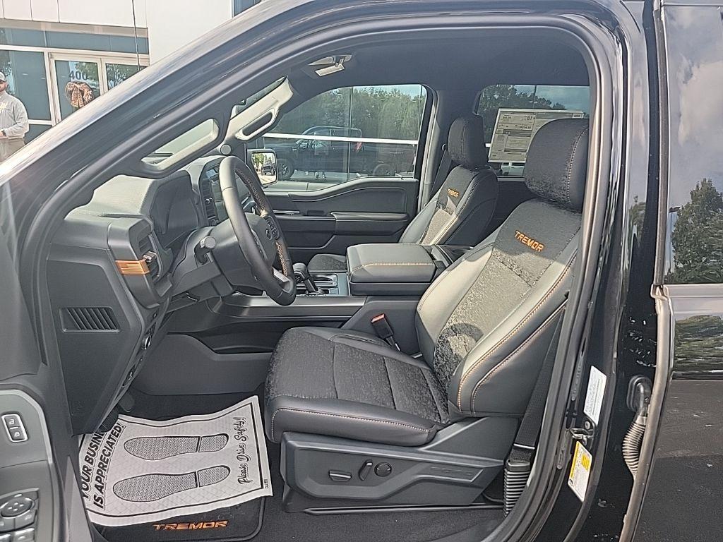 new 2025 Ford F-150 car, priced at $65,616