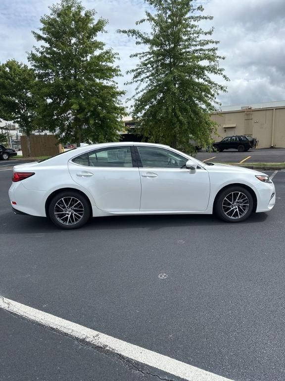 used 2018 Lexus ES 350 car, priced at $27,995