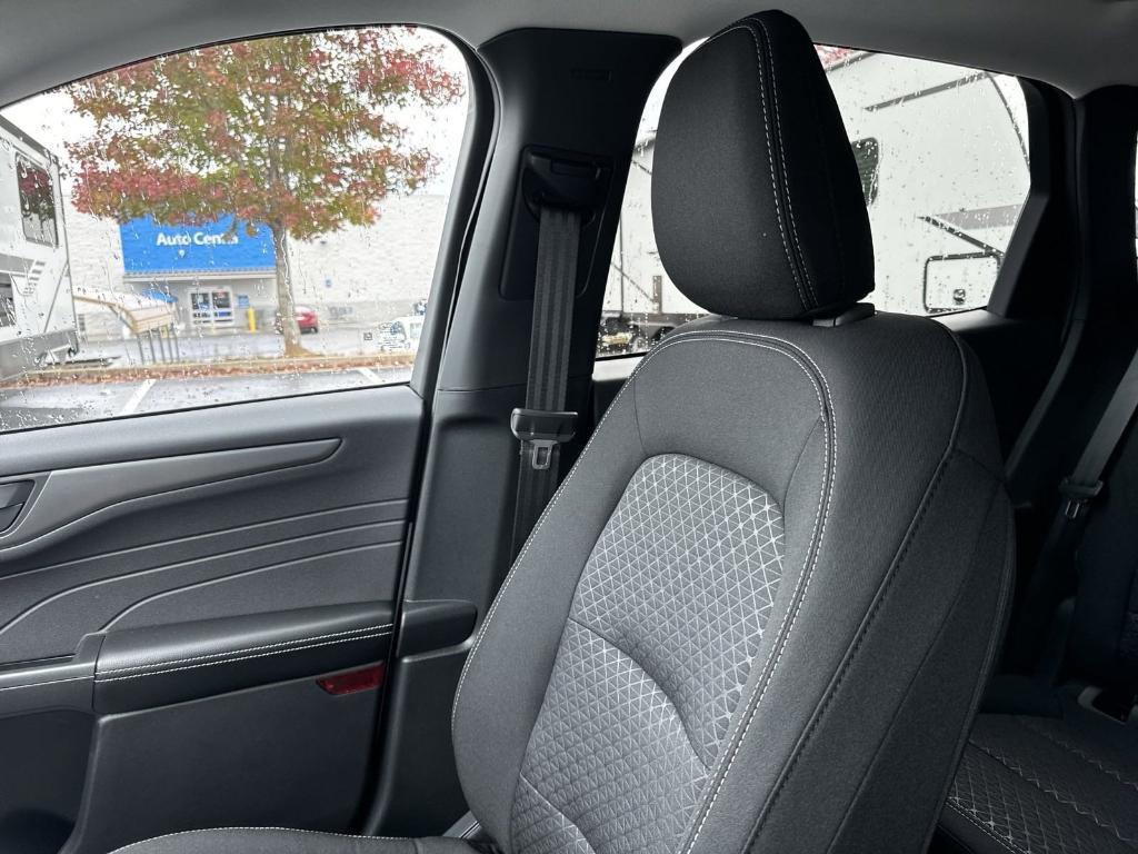 new 2025 Ford Escape car, priced at $31,475