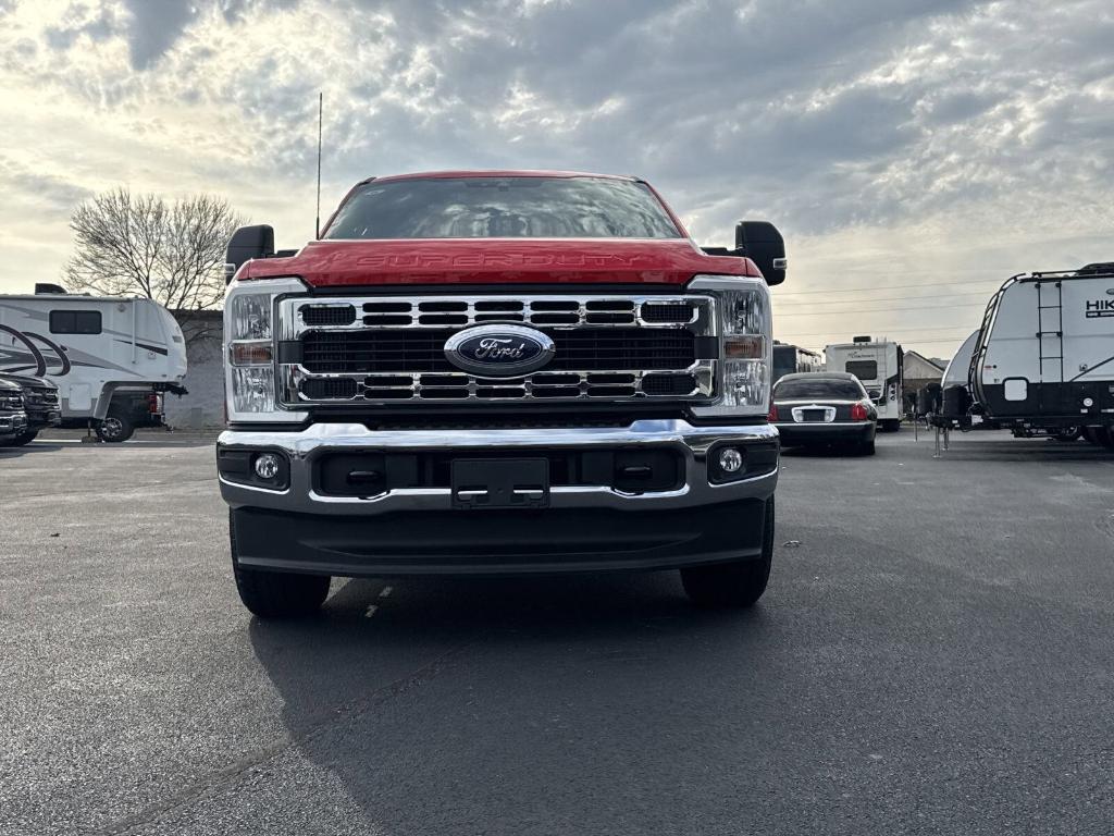 new 2025 Ford F-350 car, priced at $70,370