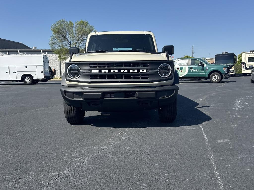 new 2025 Ford Bronco car, priced at $41,957