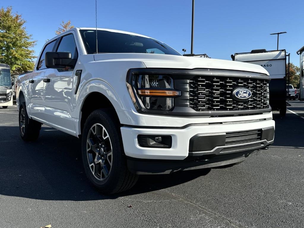 new 2024 Ford F-150 car, priced at $52,825