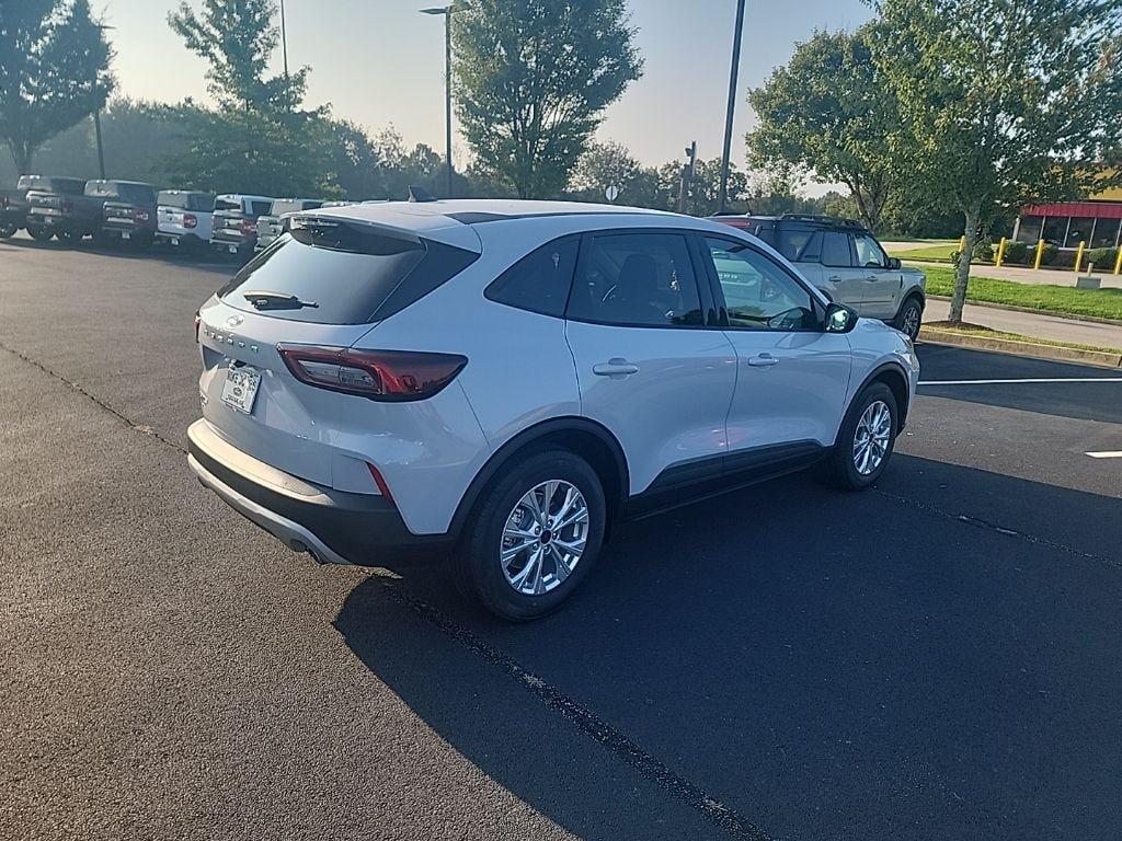 new 2025 Ford Escape car, priced at $27,645