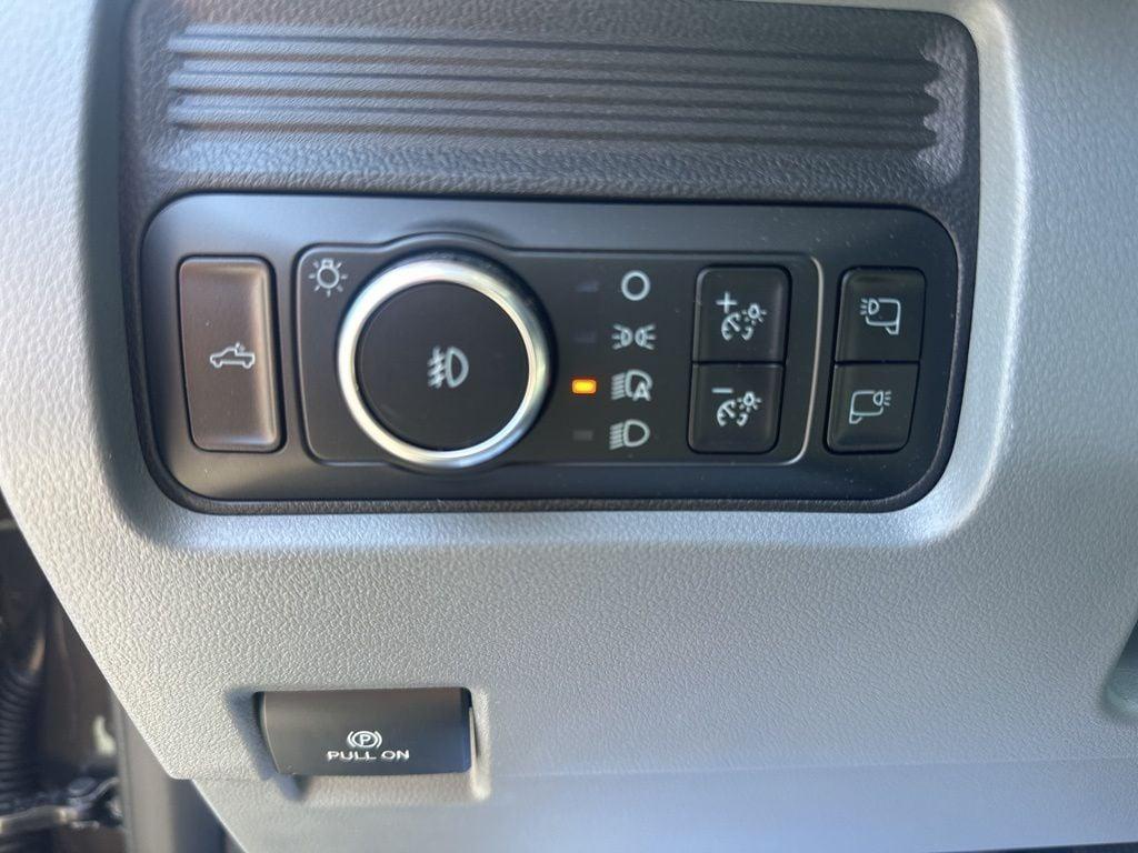 new 2025 Ford F-350 car, priced at $56,198