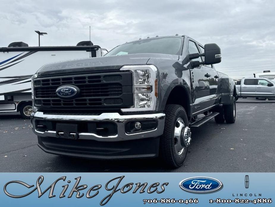 new 2024 Ford F-350 car, priced at $67,350