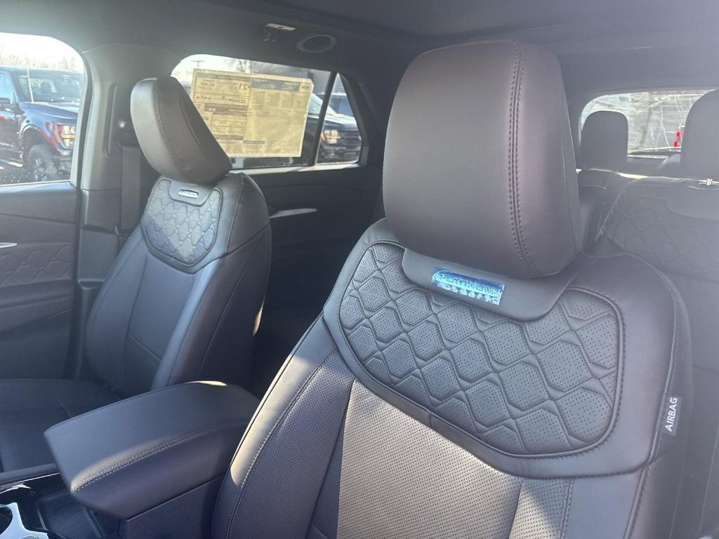 new 2025 Ford Explorer car, priced at $56,913