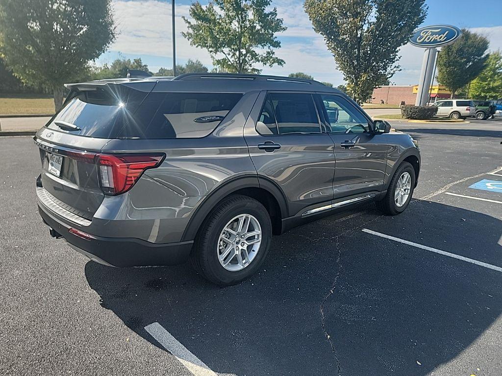 new 2025 Ford Explorer car, priced at $43,474