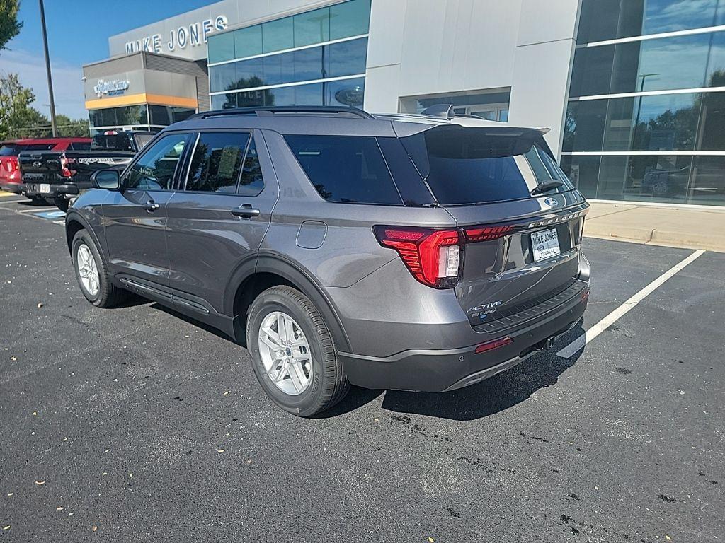 new 2025 Ford Explorer car, priced at $43,474