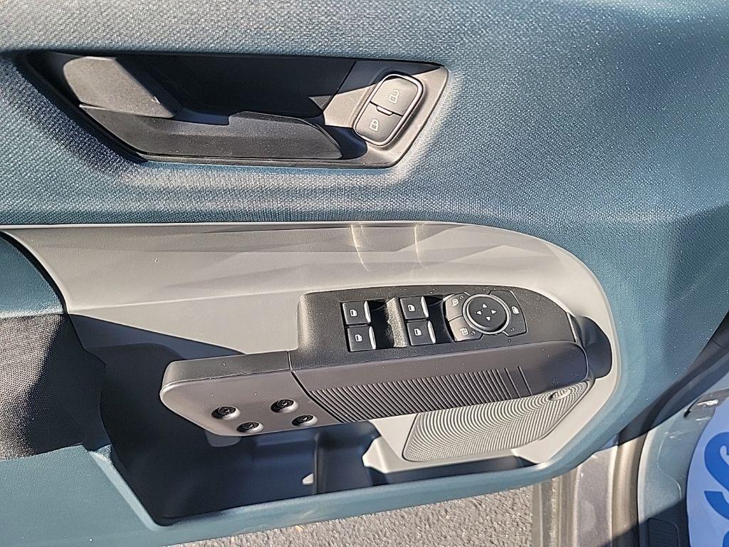 new 2025 Ford Maverick car, priced at $30,085