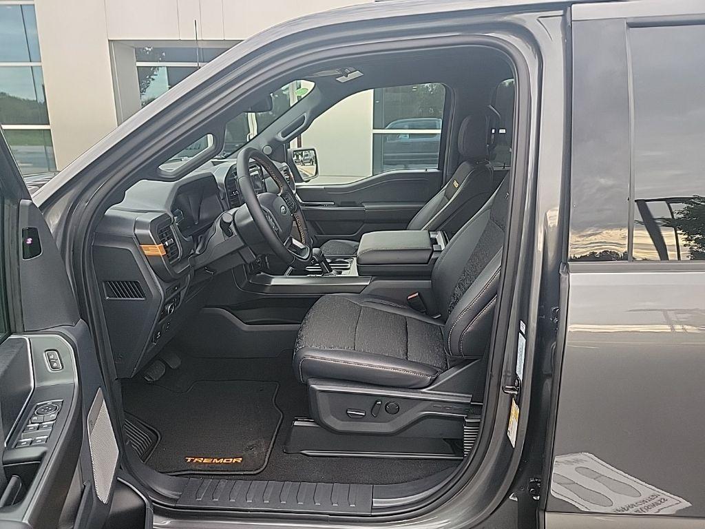 new 2025 Ford F-150 car, priced at $66,616