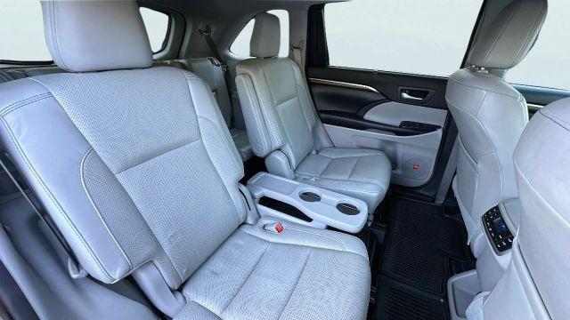 used 2016 Toyota Highlander Hybrid car, priced at $22,777