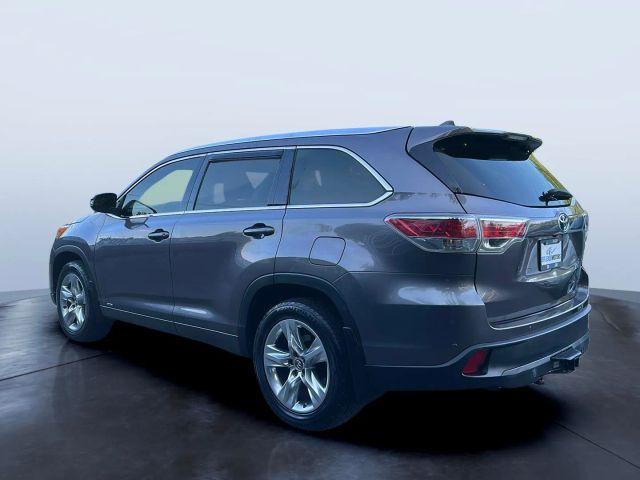 used 2016 Toyota Highlander Hybrid car, priced at $22,777