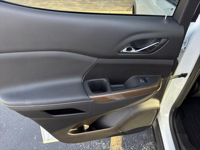 used 2023 GMC Acadia car, priced at $35,440
