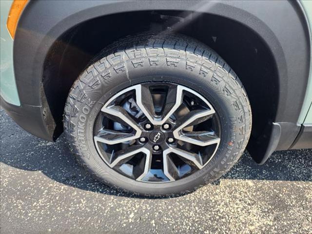 new 2025 Chevrolet TrailBlazer car, priced at $33,680