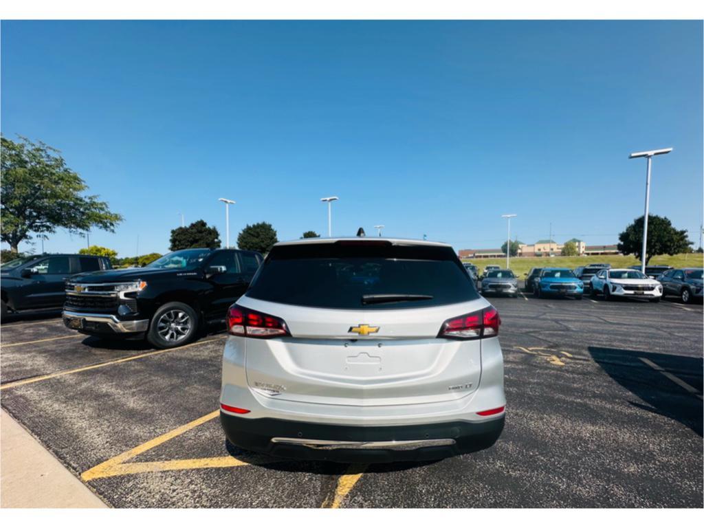 used 2022 Chevrolet Equinox car, priced at $22,844