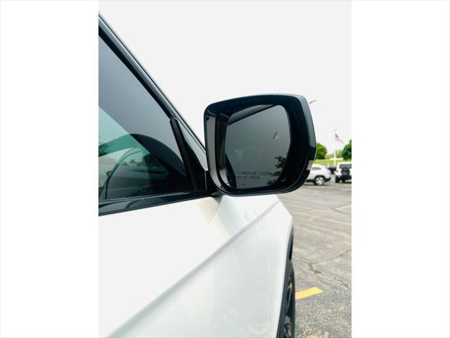 used 2022 Jeep Grand Cherokee car, priced at $33,290