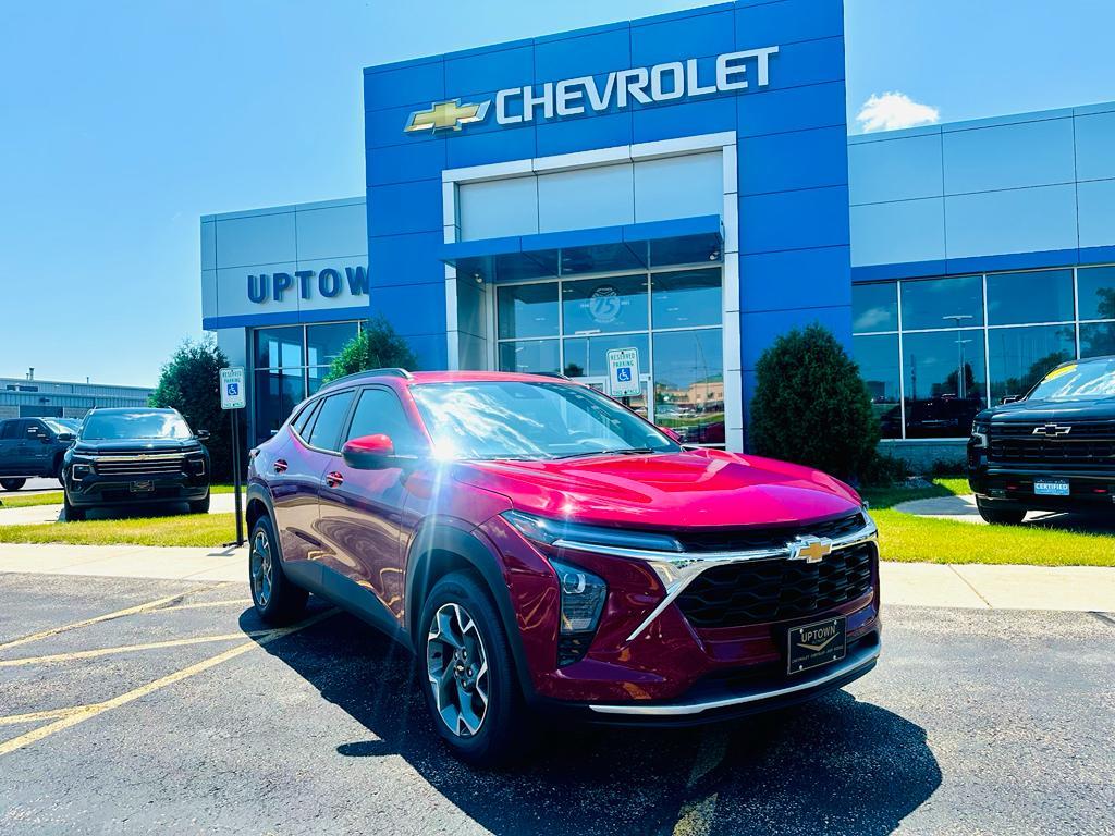 new 2025 Chevrolet Trax car, priced at $24,935