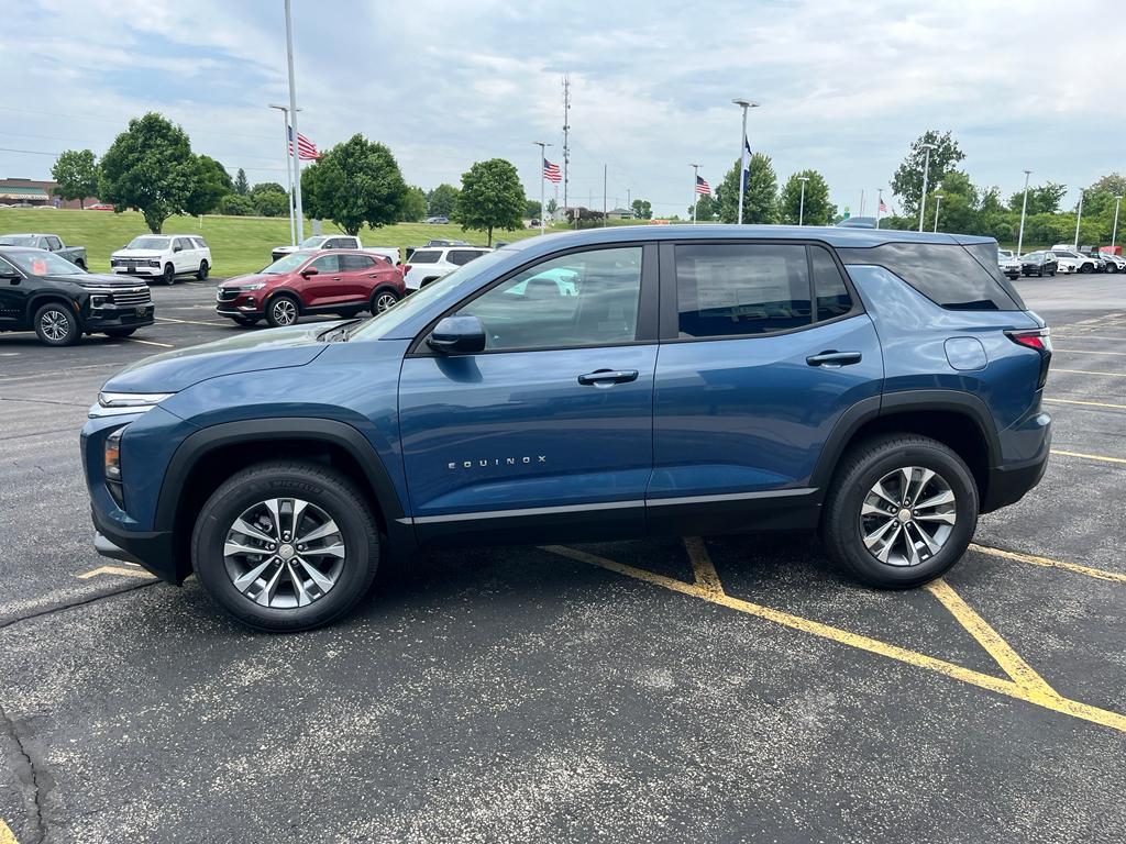 new 2026 Chevrolet Equinox car, priced at $31,495