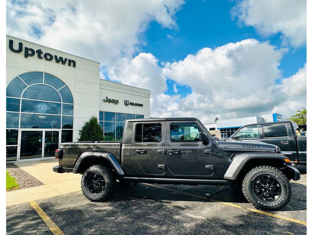 new 2025 Jeep Gladiator car, priced at $50,011