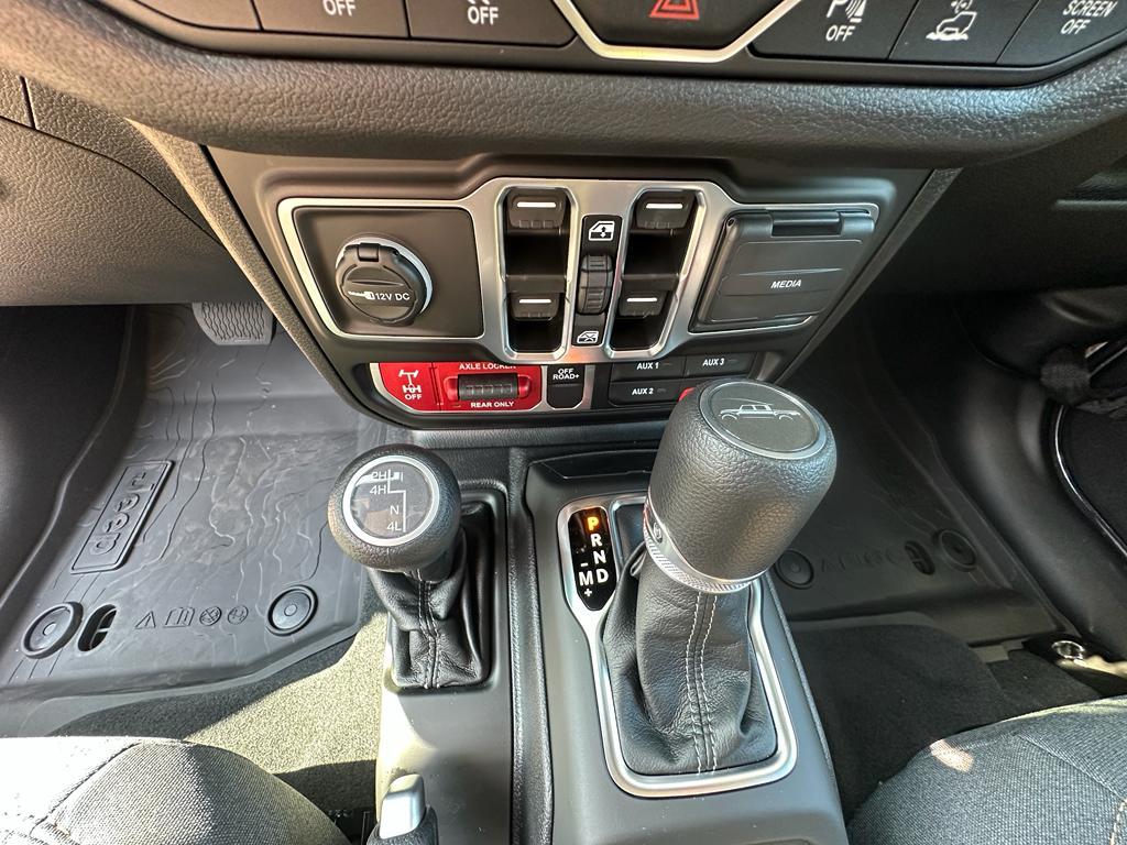 new 2025 Jeep Gladiator car, priced at $48,611