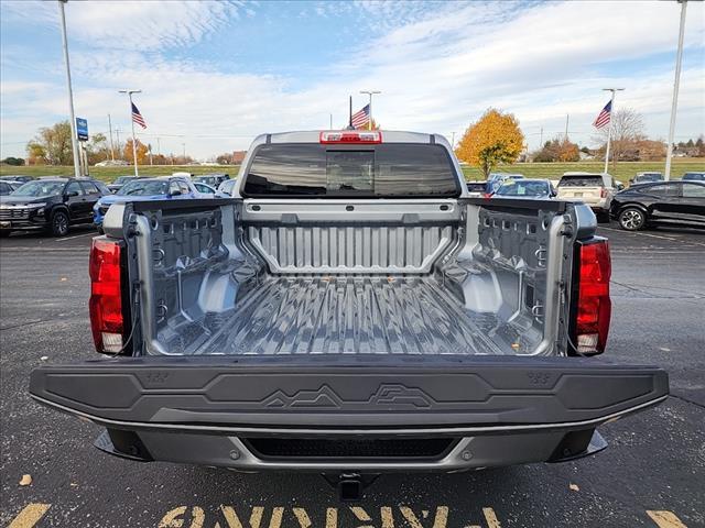 new 2024 Chevrolet Colorado car, priced at $40,995