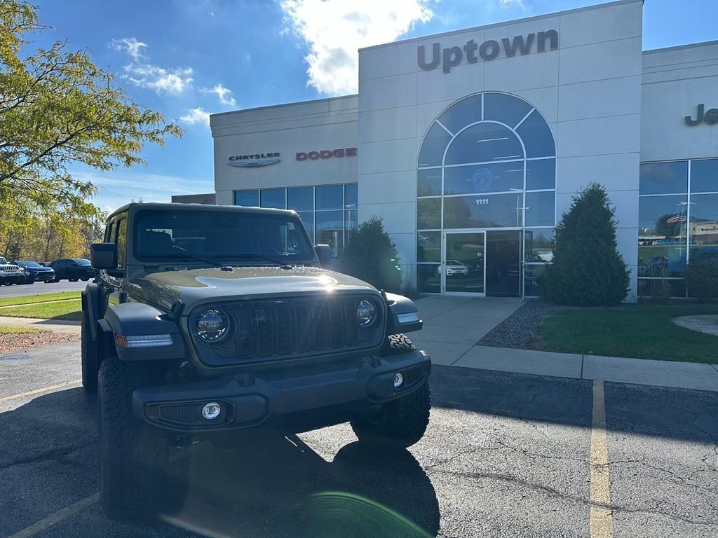 new 2025 Jeep Wrangler car, priced at $49,972