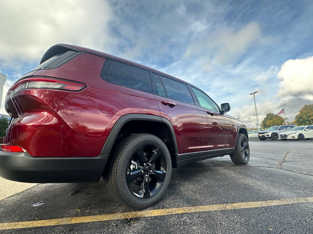 new 2025 Jeep Grand Cherokee L car, priced at $46,967