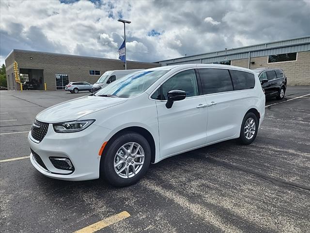 new 2024 Chrysler Pacifica car, priced at $43,500