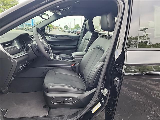 new 2024 Jeep Grand Cherokee L car, priced at $45,188