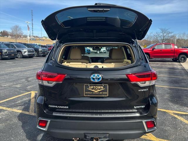 used 2019 Toyota Highlander Hybrid car, priced at $33,200