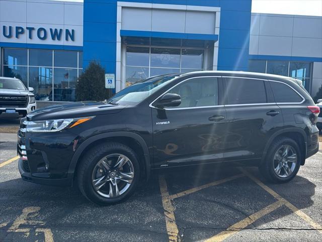 used 2019 Toyota Highlander Hybrid car, priced at $33,200