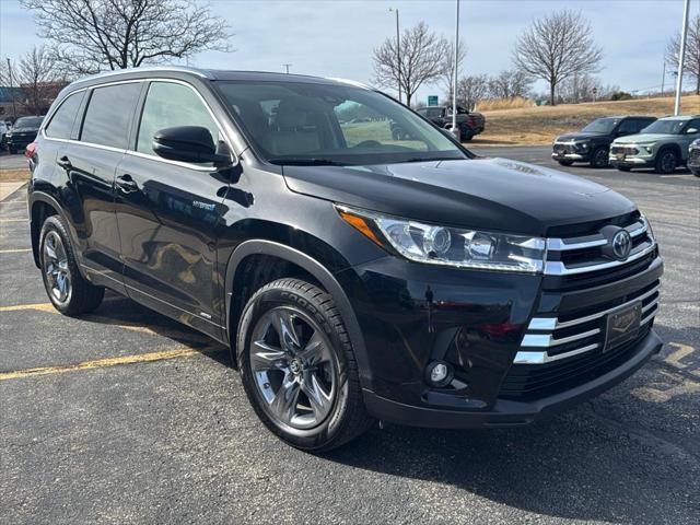 used 2019 Toyota Highlander Hybrid car, priced at $33,200