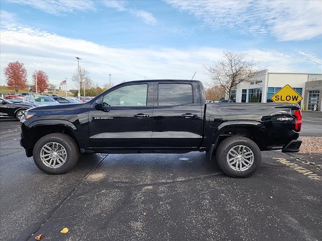 new 2024 Chevrolet Colorado car, priced at $40,995