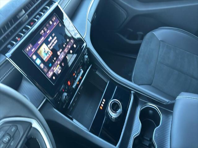 new 2025 Jeep Grand Cherokee L car, priced at $43,437