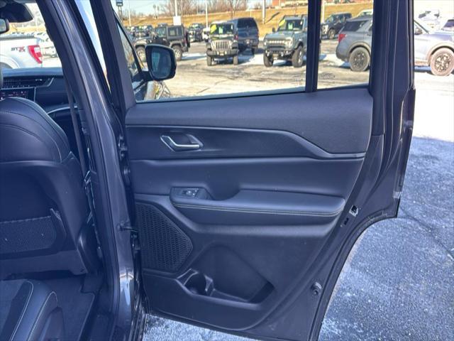 new 2025 Jeep Grand Cherokee L car, priced at $43,437