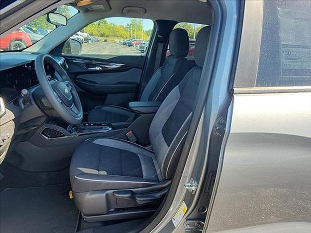 new 2025 Chevrolet TrailBlazer car, priced at $24,495