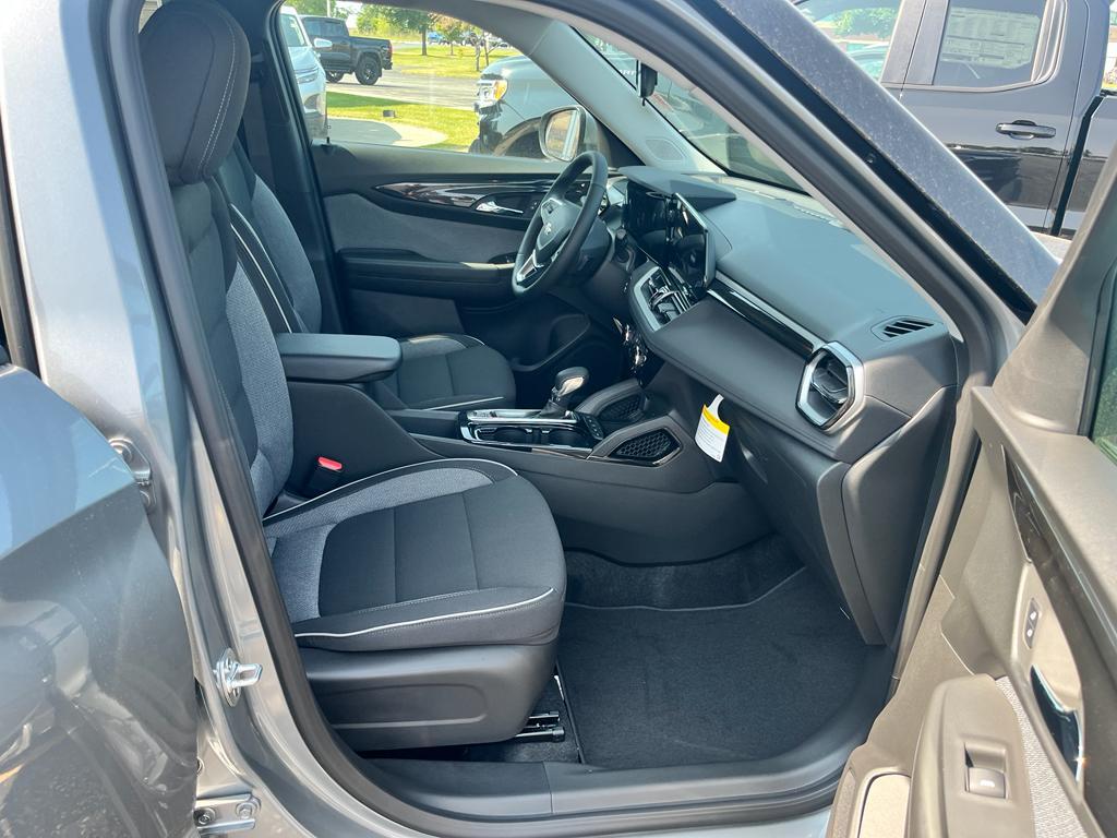 new 2026 Chevrolet TrailBlazer car, priced at $27,780