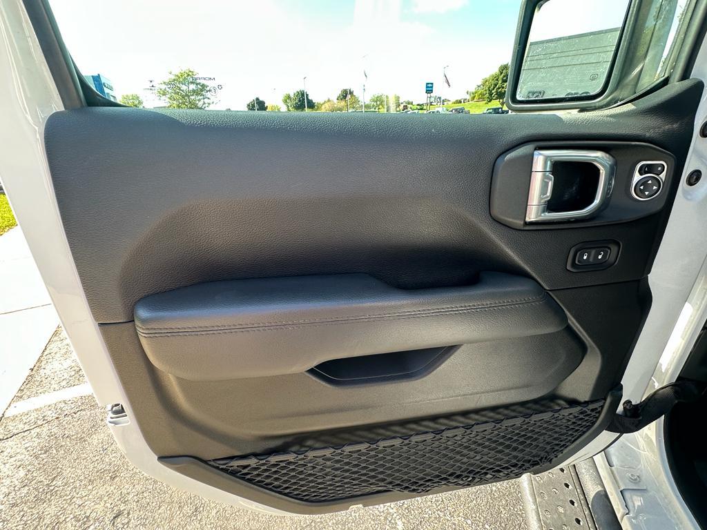 used 2021 Jeep Wrangler Unlimited car, priced at $32,350