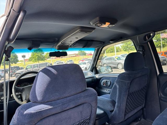 used 1995 Chevrolet Tahoe car, priced at $9,850