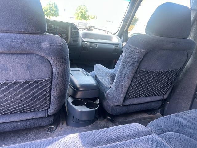 used 1995 Chevrolet Tahoe car, priced at $9,850