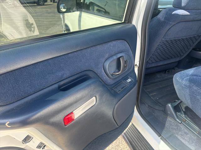 used 1995 Chevrolet Tahoe car, priced at $9,850