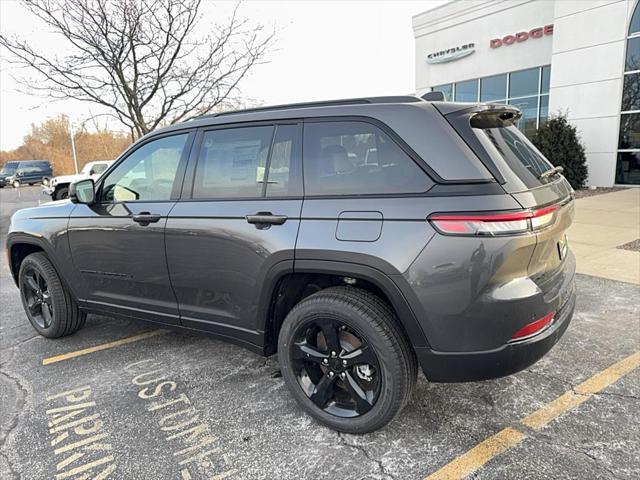 new 2025 Jeep Grand Cherokee car, priced at $50,647