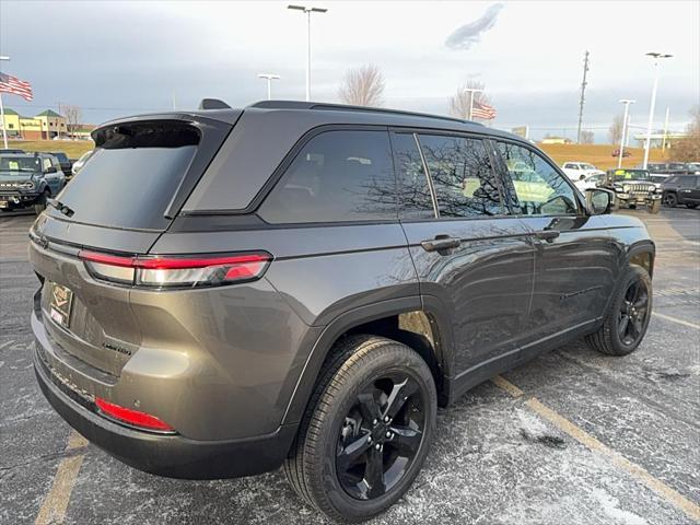 new 2025 Jeep Grand Cherokee car, priced at $50,647