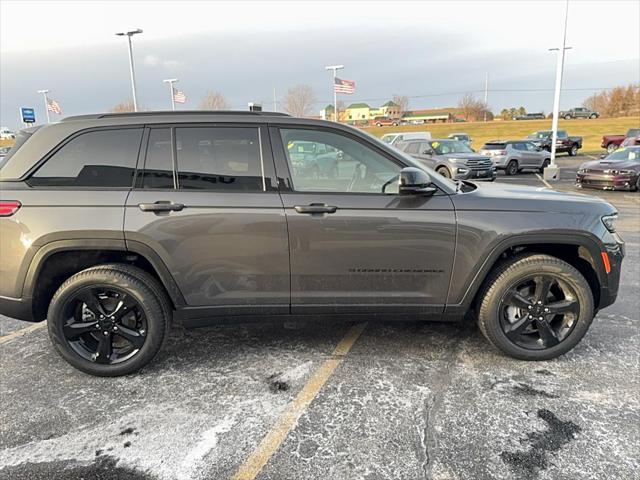 new 2025 Jeep Grand Cherokee car, priced at $50,647