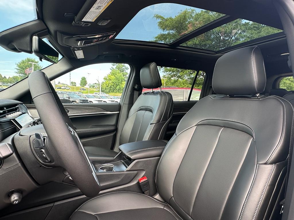 new 2025 Jeep Grand Cherokee L car, priced at $54,260